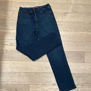 Ladies GV Amanda Jeans size 10 slim leg